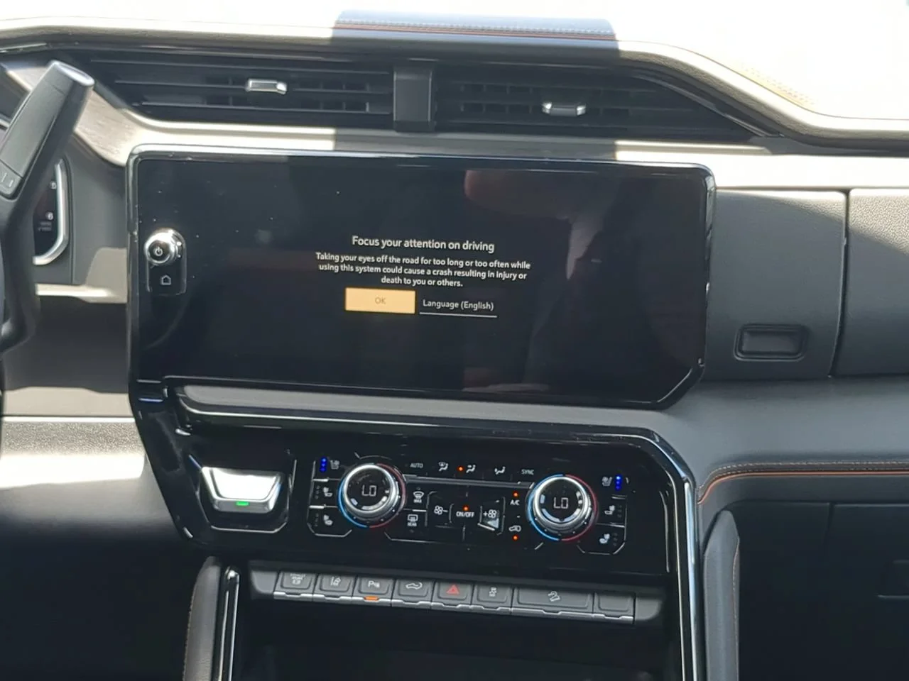2026 GMC Sierra 2500HD AT4 - Photo 17