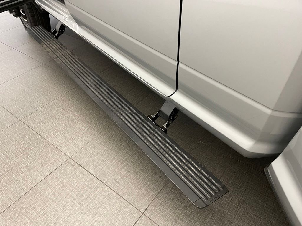New 2026 Silver-Zynith Exterior Paint RAM Laramie DRW image 14