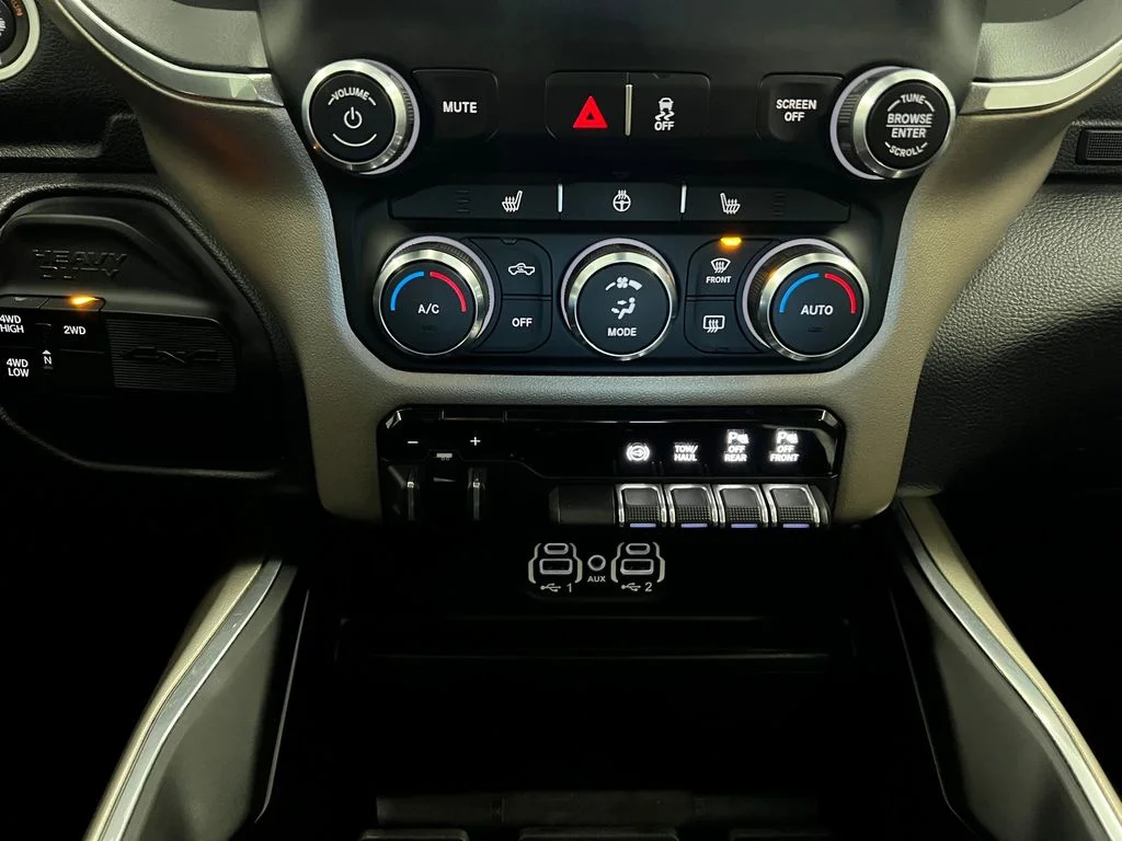 Used 2022 Granite Crystal Metallic Clearcoat Ram Laramie image 15