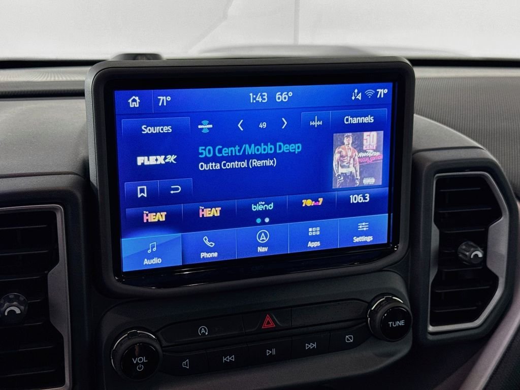 Used 2023 Gry Ford Outer Banks image 19