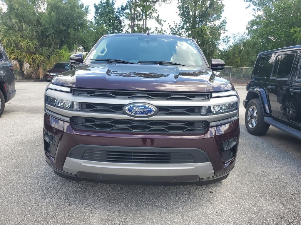 2024 Ford Expedition XLT's photo