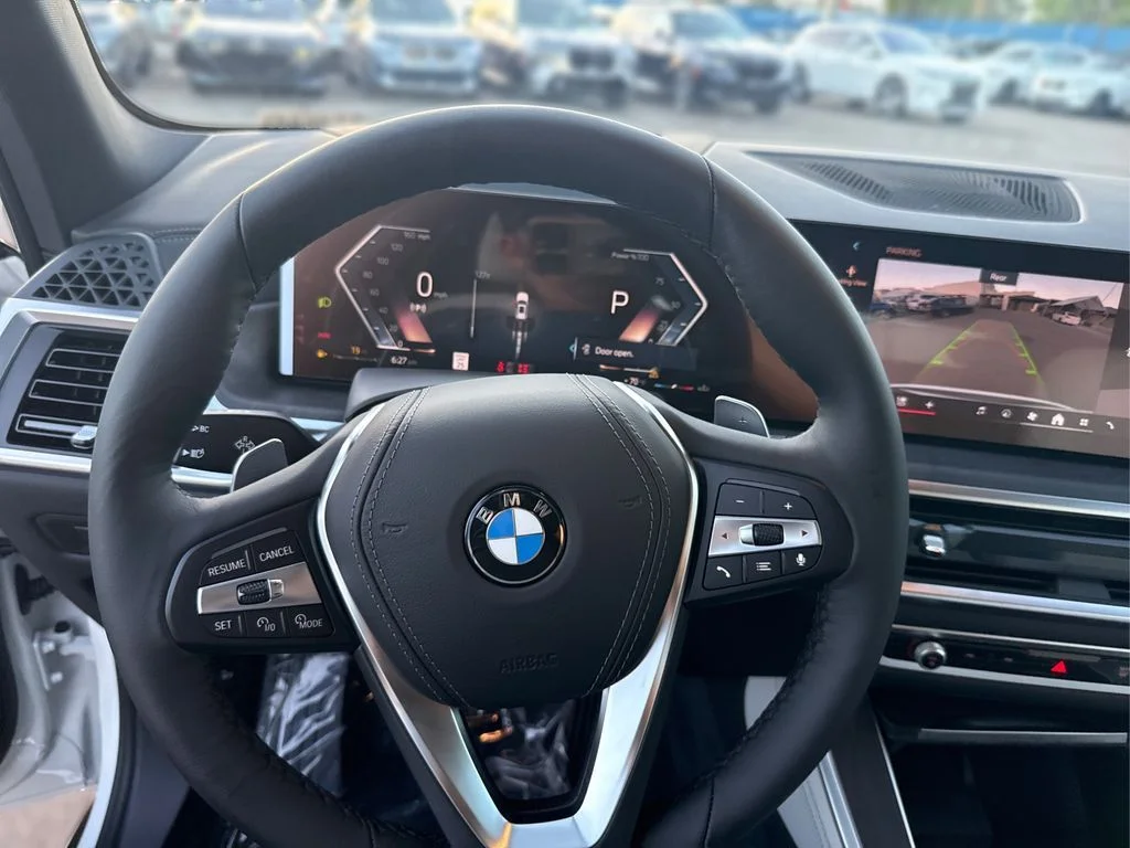 New 2026 White BMW sDrive40i image 23