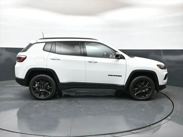 2026 Jeep Compass Latitude Altitude - Photo 38