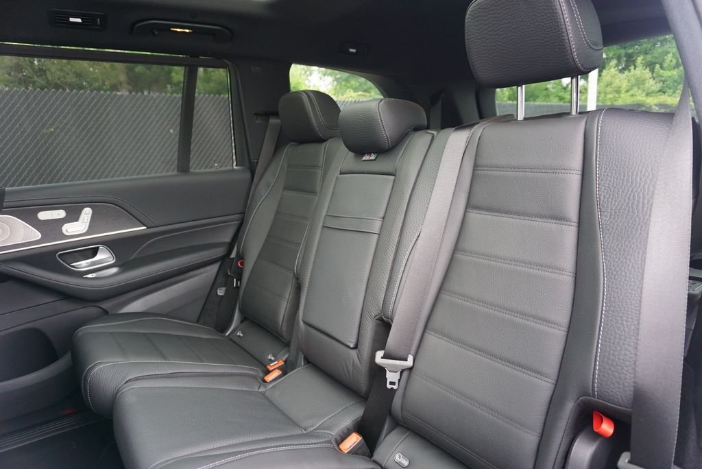 New 2026 Polar White Mercedes-Benz GLS 450 image 14