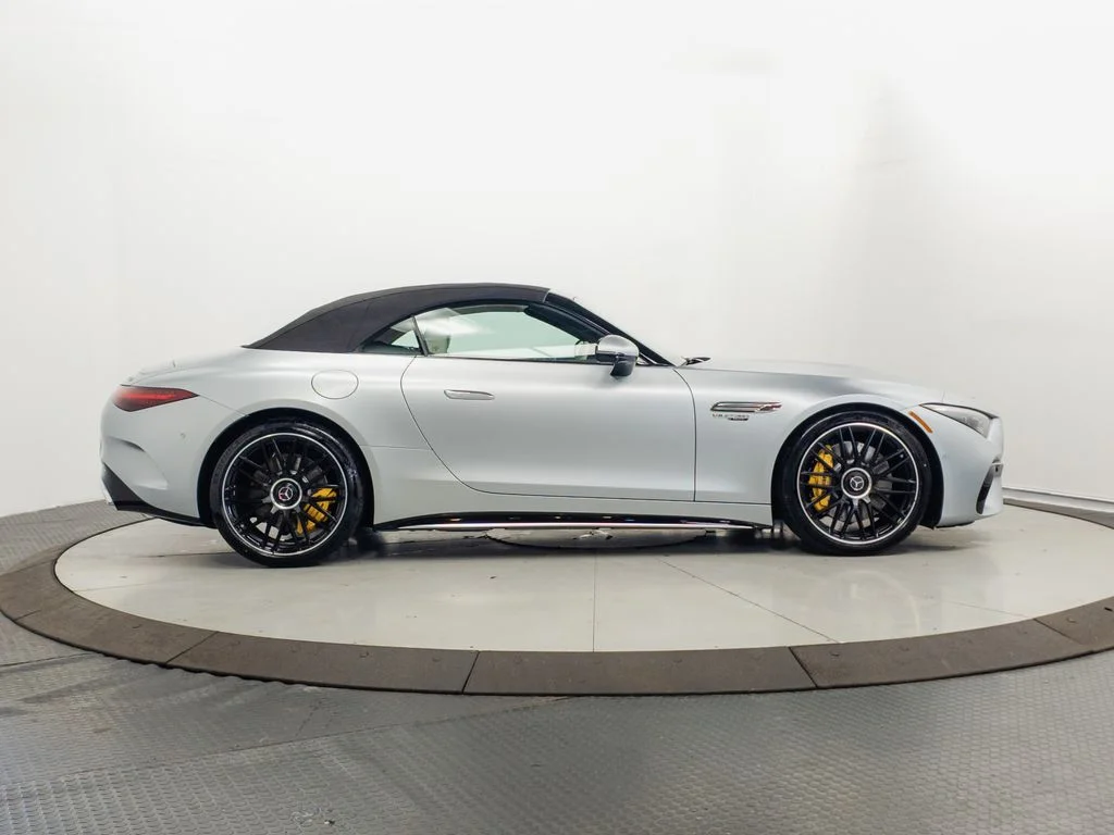 Certified Used 2025 MANUFAKTUR Cirrus Silver MAGNO Mercedes-Benz SL 63 AMG® image 34