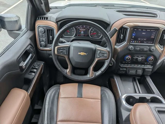 Used 2021 Beige Chevrolet High Country image 17