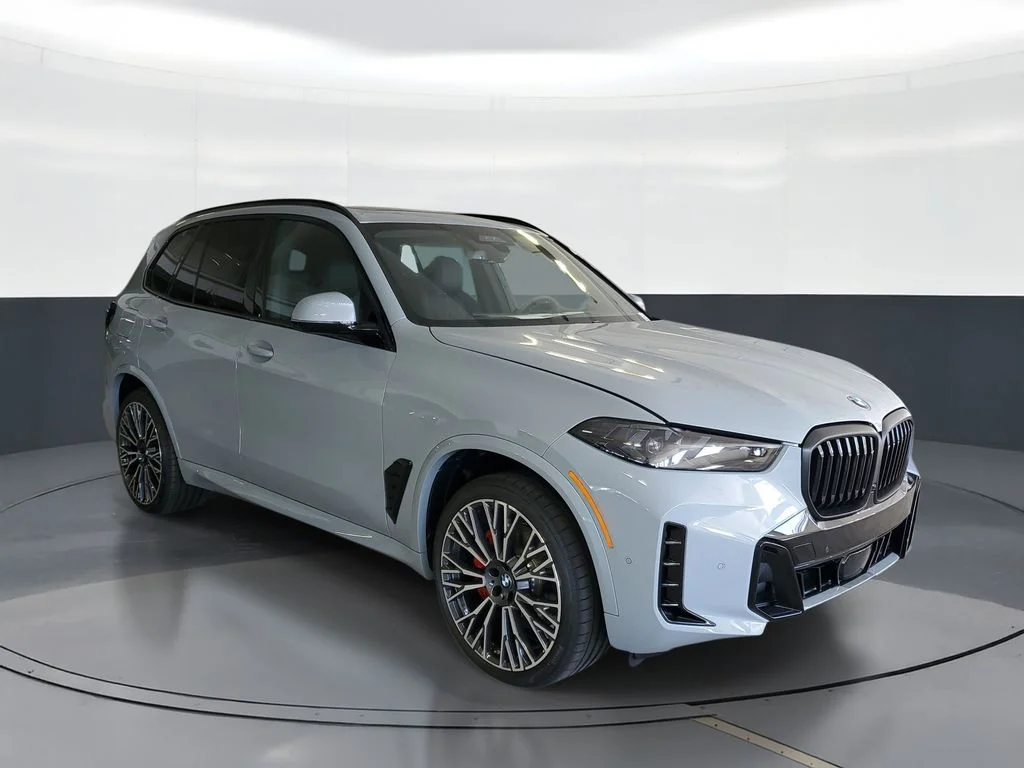 Used 2026 Brooklyn Grey Metallic BMW sDrive40i image 2