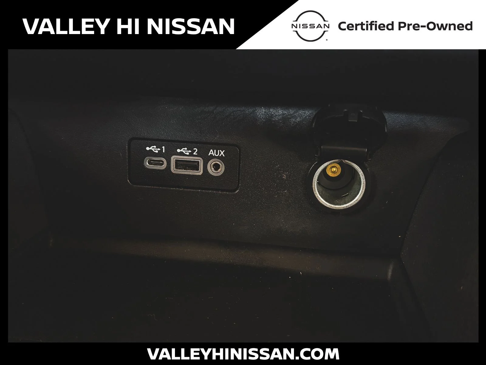Used 2025 White Nissan 2.5 SV image 25