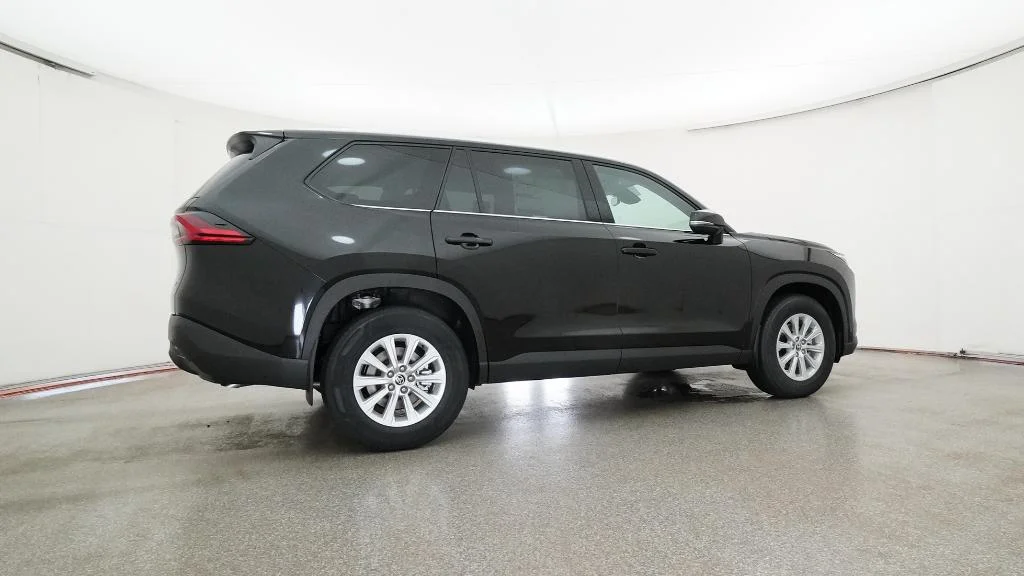 New 2026 Midnight Black Metallic Toyota XLE image 4