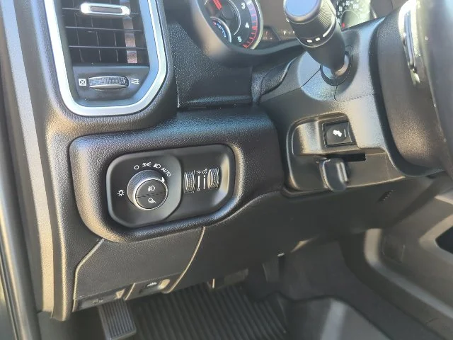 Used 2022 Black Ram Laramie image 14
