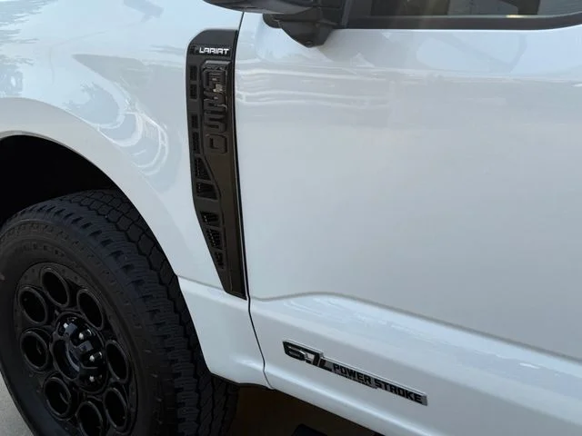 Used 2024 White Metallic Ford Lariat image 37