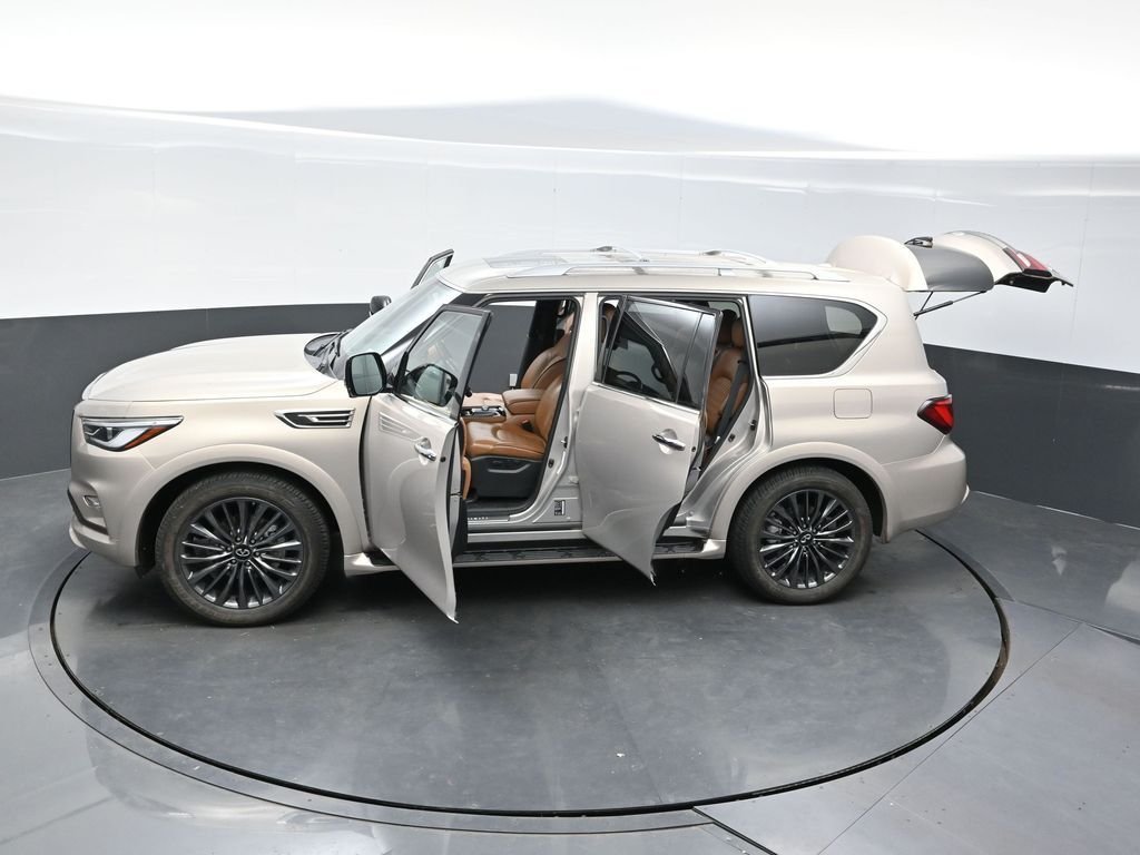 Used 2024 Beige INFINITI Sensory image 35