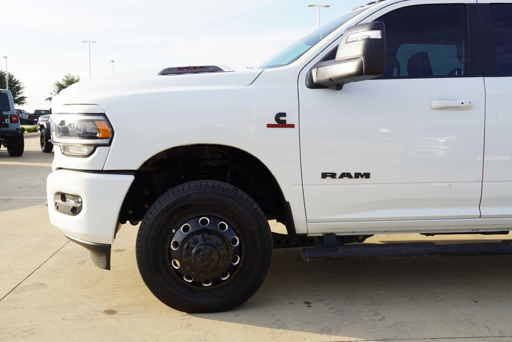 Used 2023 White Ram Laramie image 5