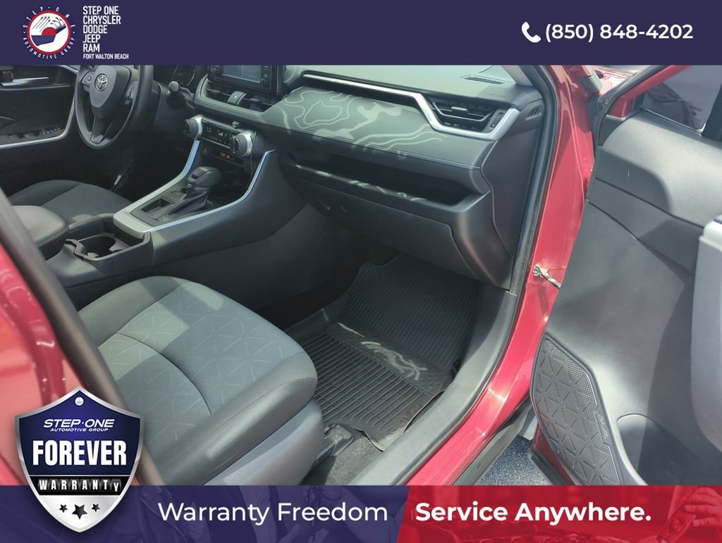 Used 2019 Red Toyota XLE image 35