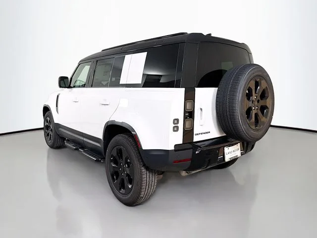 New 2026 Fuji White Land Rover S image 7