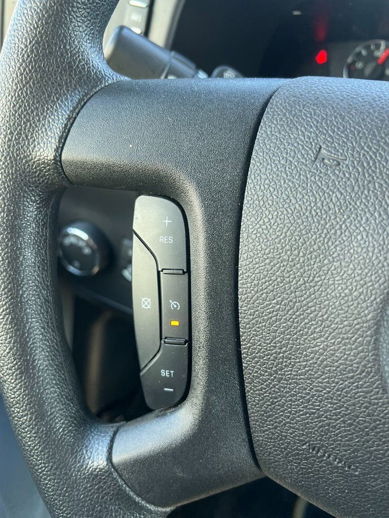 2024 GMC Savana Cargo Work Van - Photo 17