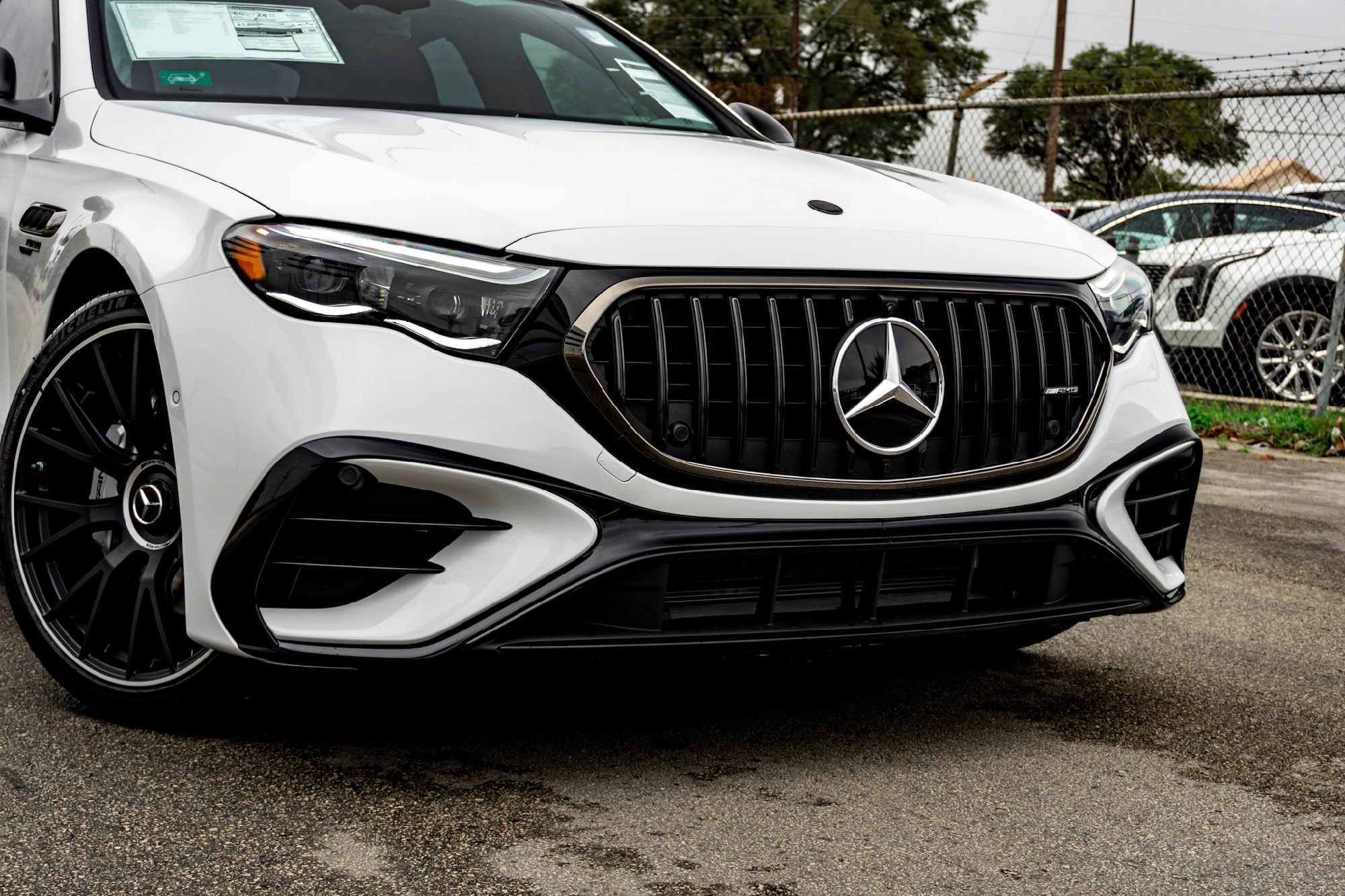 New 2026 MANUFAKTUR Moonlight White Metallic Mercedes-Benz AMG® E 53 E 4MATIC+ Sedan image 27