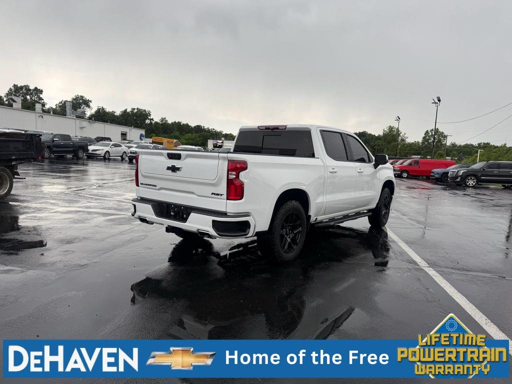 Used 2024 Summit White Chevrolet RST image 6