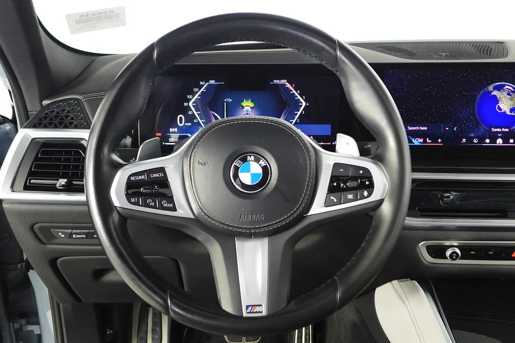 Used 2024 Gray BMW xDrive40i image 25