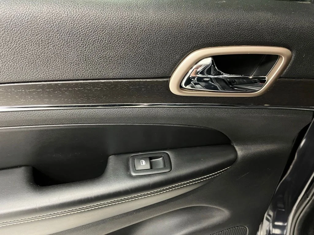 Used 2016 Gray Jeep Limited image 44