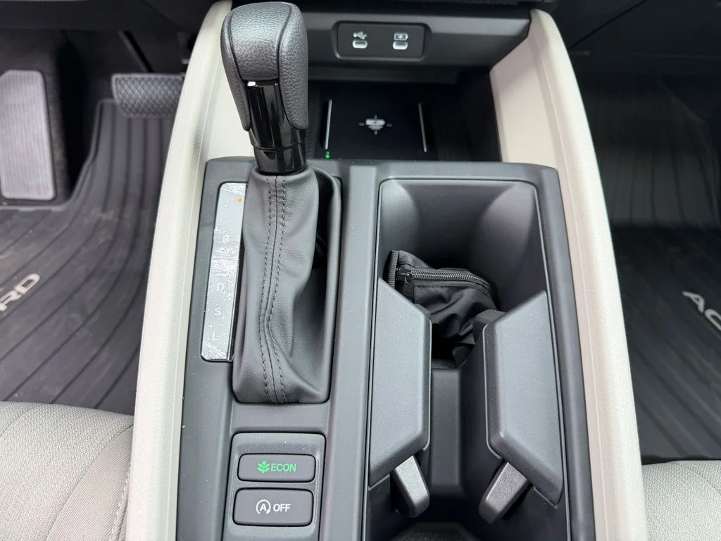 New 2026 Meteorite Gray Metallic Honda SE image 21