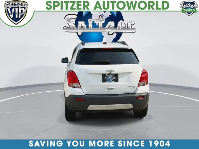 Used 2016 White Chevrolet LT image 8