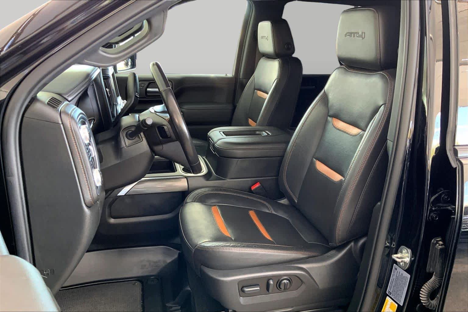 Used 2022 Onyx Black GMC AT4 image 8