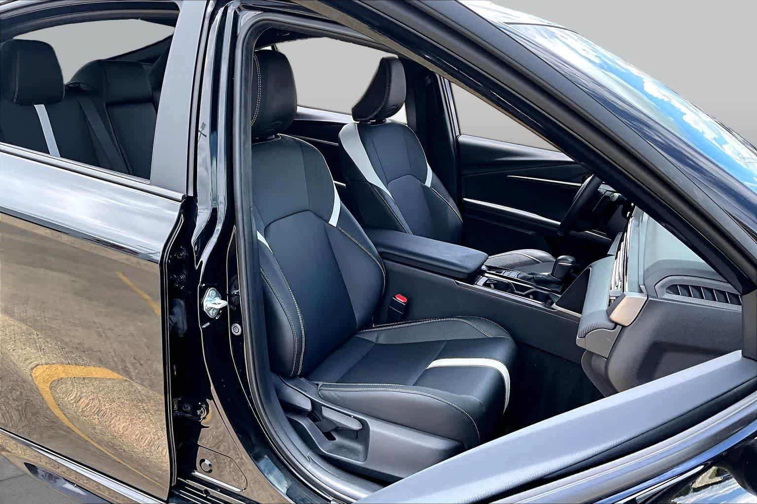Used 2025 Midnight Black Metallic Toyota SE image 9