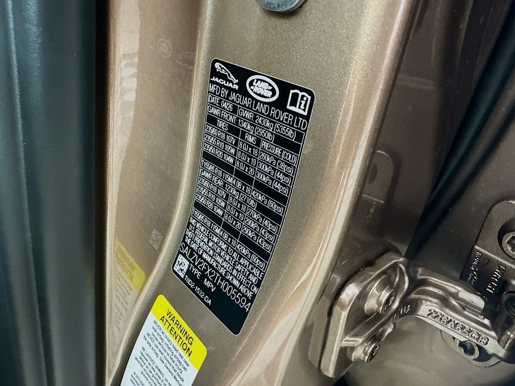 New 2026 Corinthian Bronze LAND ROVER  image 30