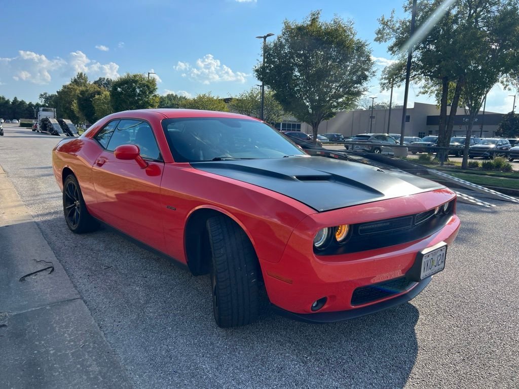 Used 2016 Orange Dodge R/T image 3