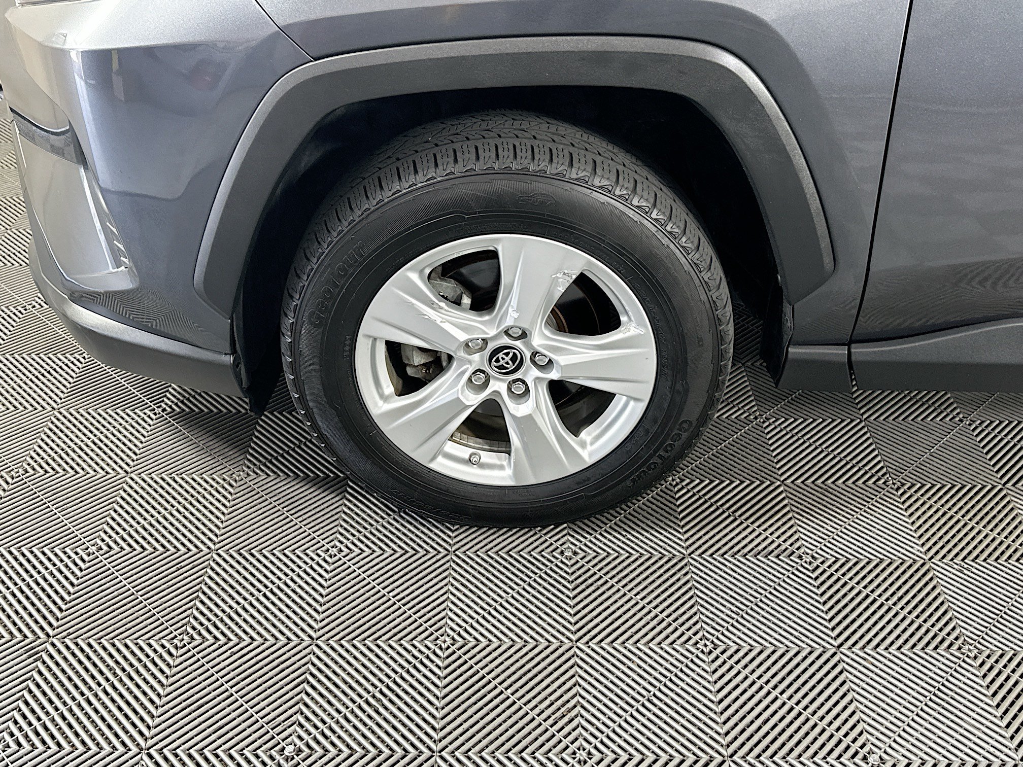 Used 2019 Magnetic Gray Metallic Toyota XLE image 11