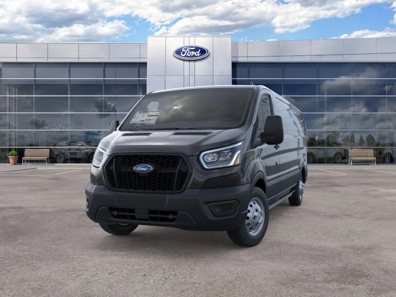 New 2025 Agate Black Metallic Ford  image 30