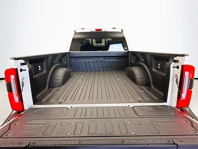2026 Ford F-350 Super Duty Platinum - Photo 28