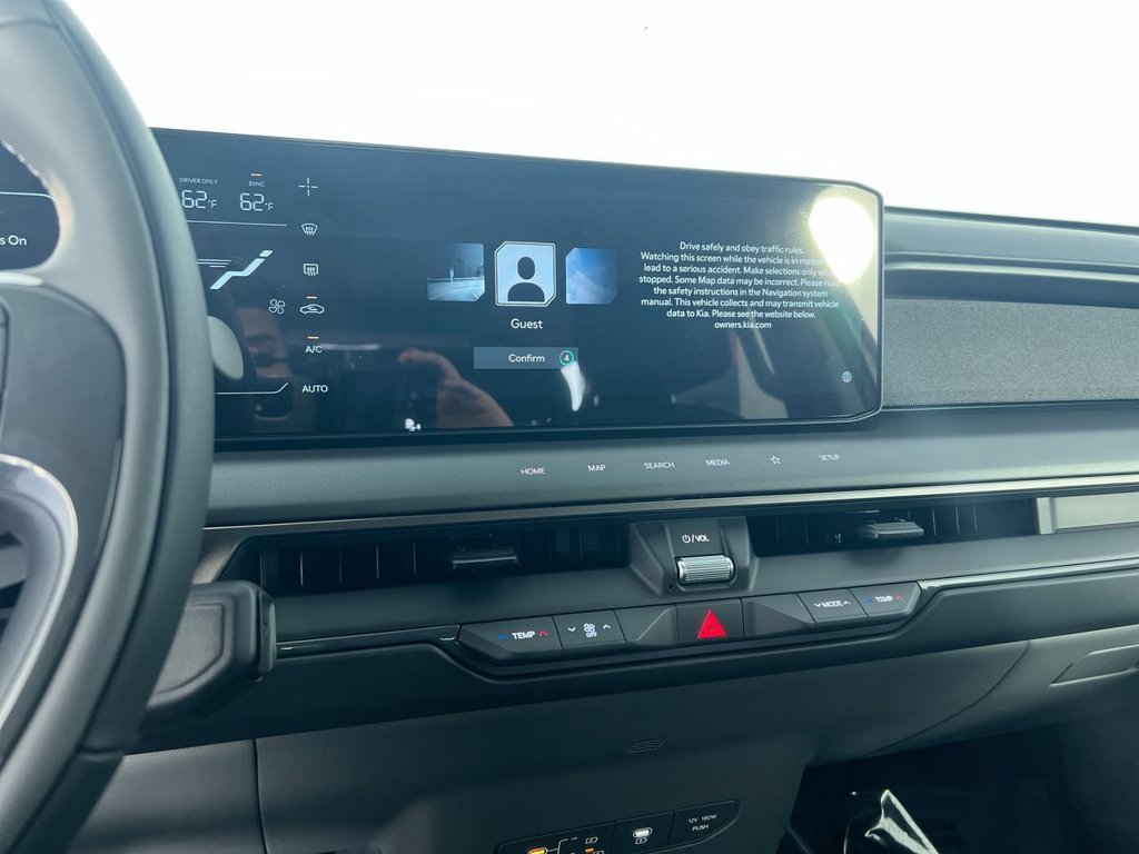 New 2026 White Kia Light image 27