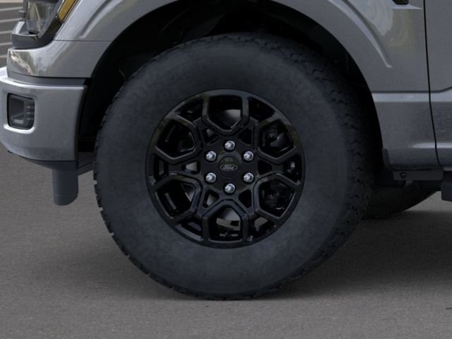 New 2026 Carbonized Gray Metallic Ford XLT image 19