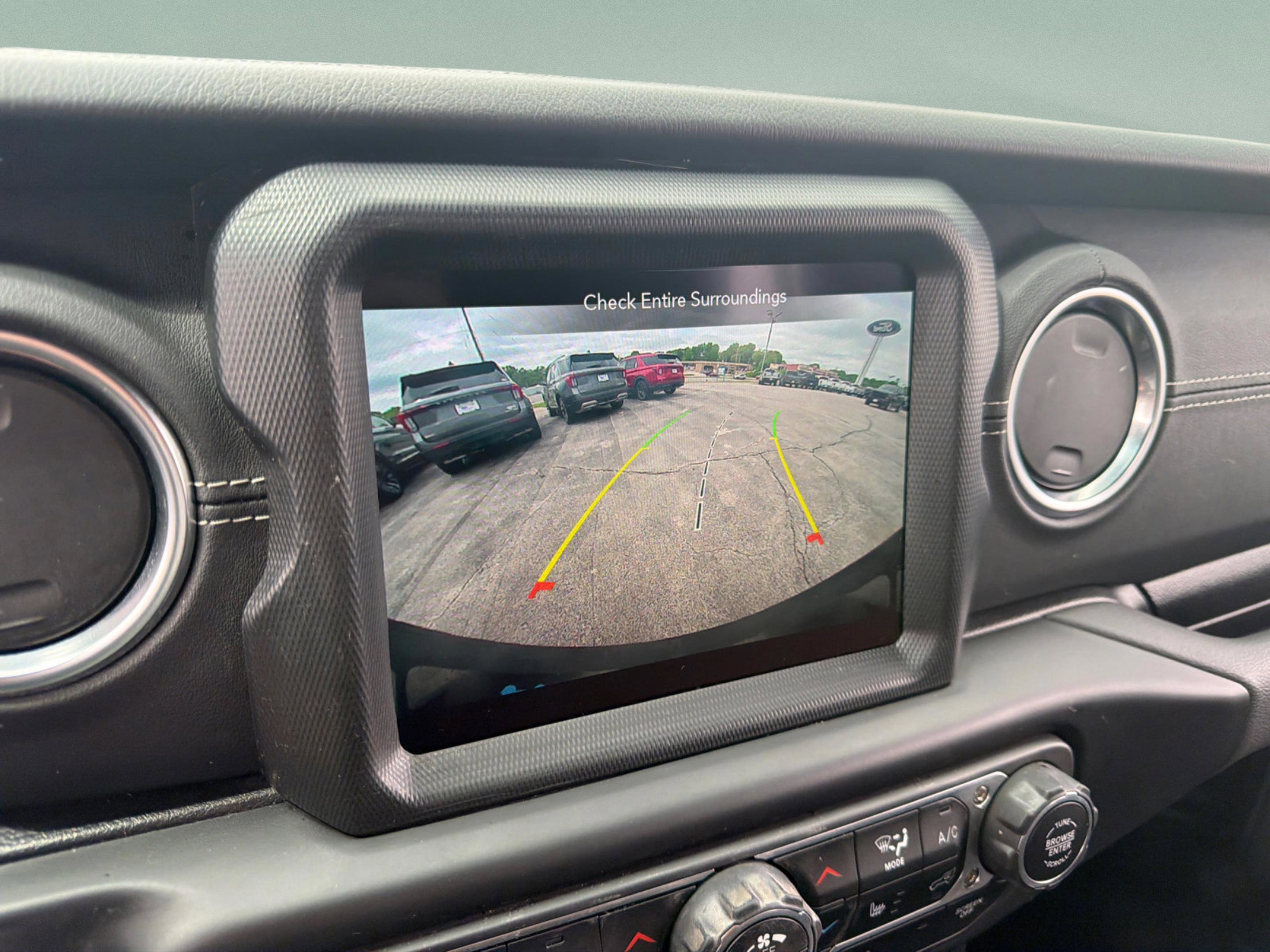 Used 2023 Sting Gray Clearcoat Jeep Sahara image 26