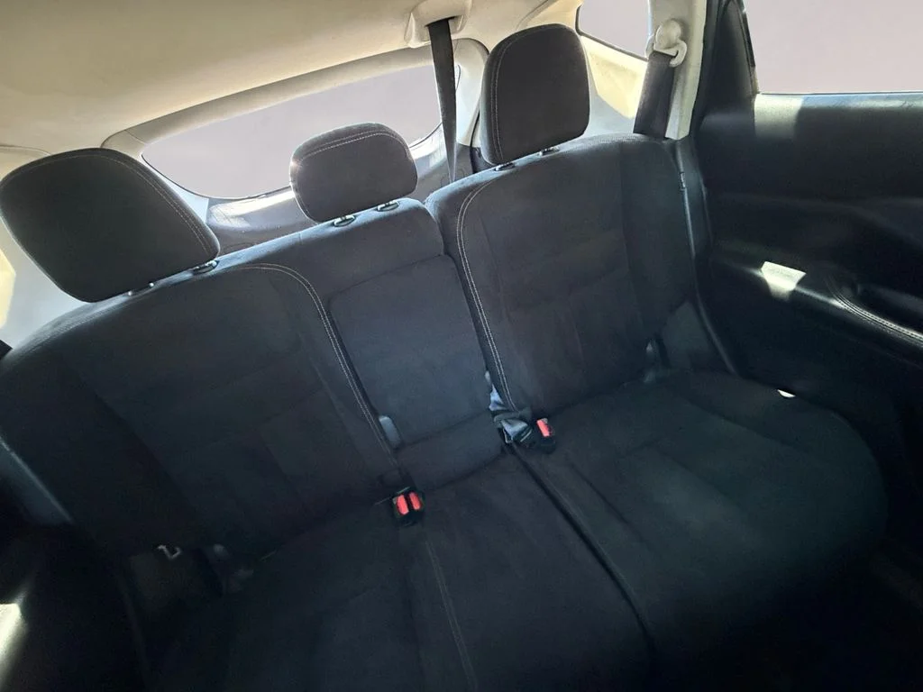 Used 2020 Gray Nissan SV image 18