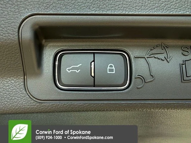 New 2026 Space White Metallic Ford Tremor image 17