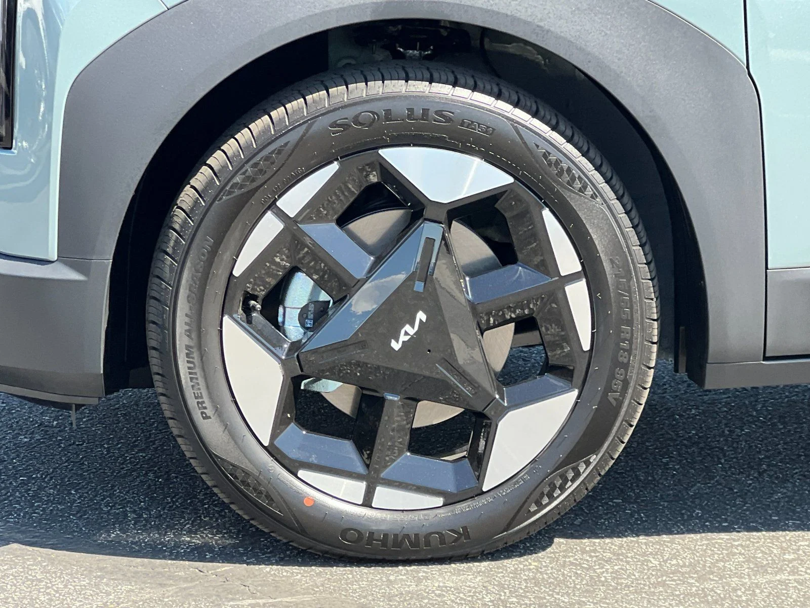 New 2027 Green Kia EX image 32
