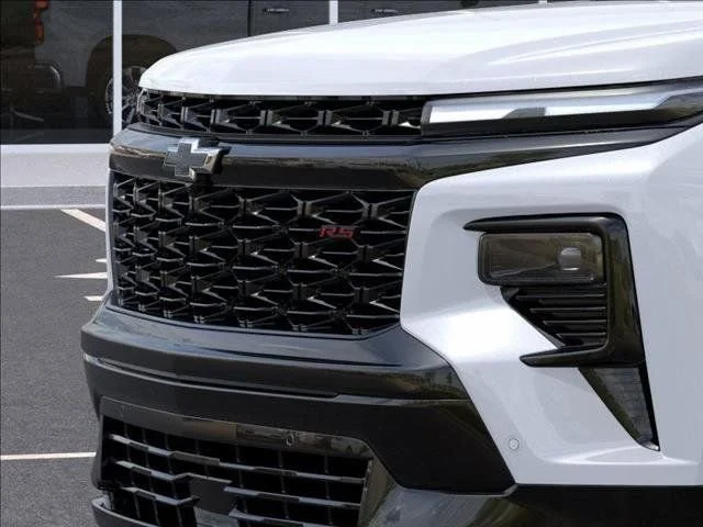 New 2026 Polar White Tricoat Chevrolet RS image 16