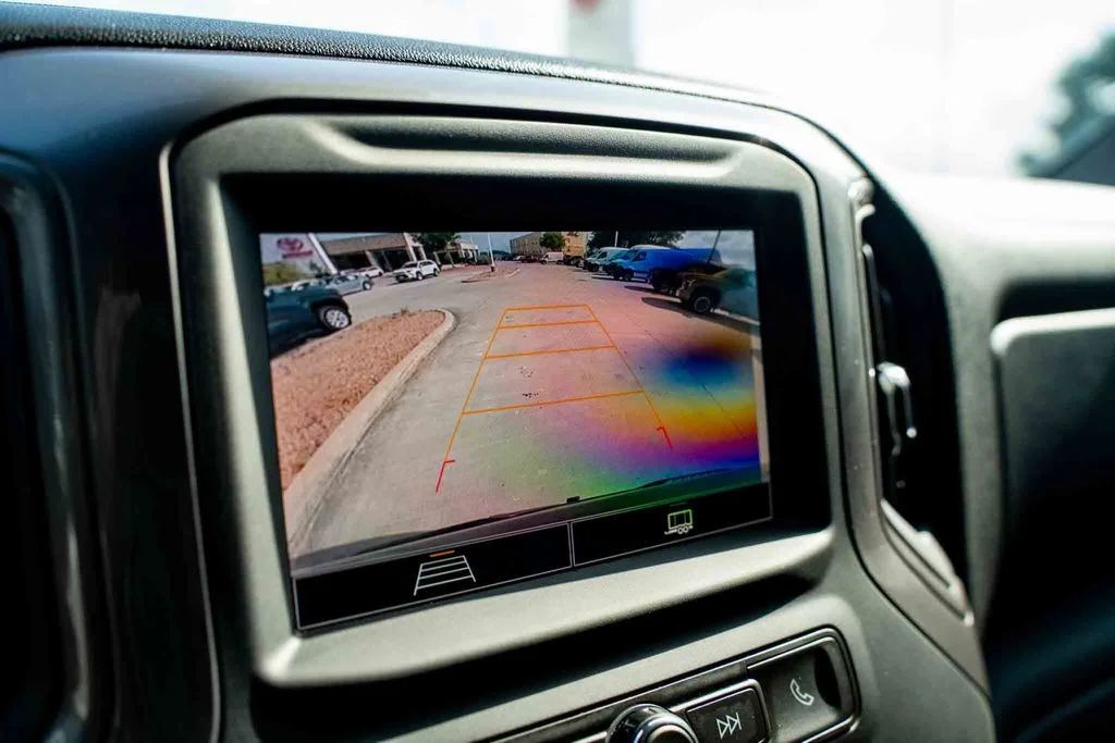Used 2022 Gray Chevrolet Custom image 17