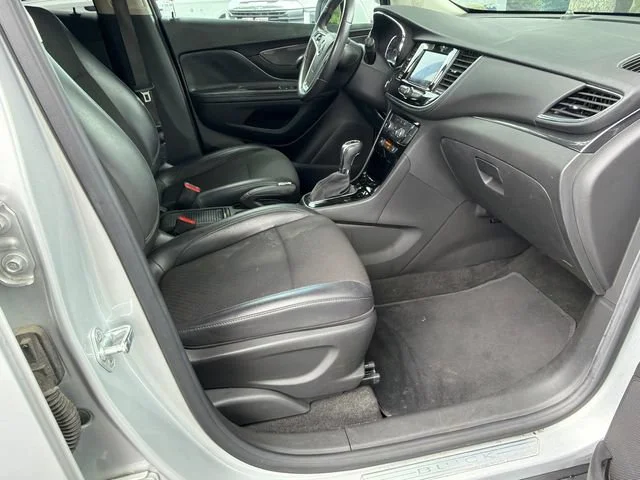 Used 2022 Quicksilver Metallic Buick Preferred image 13