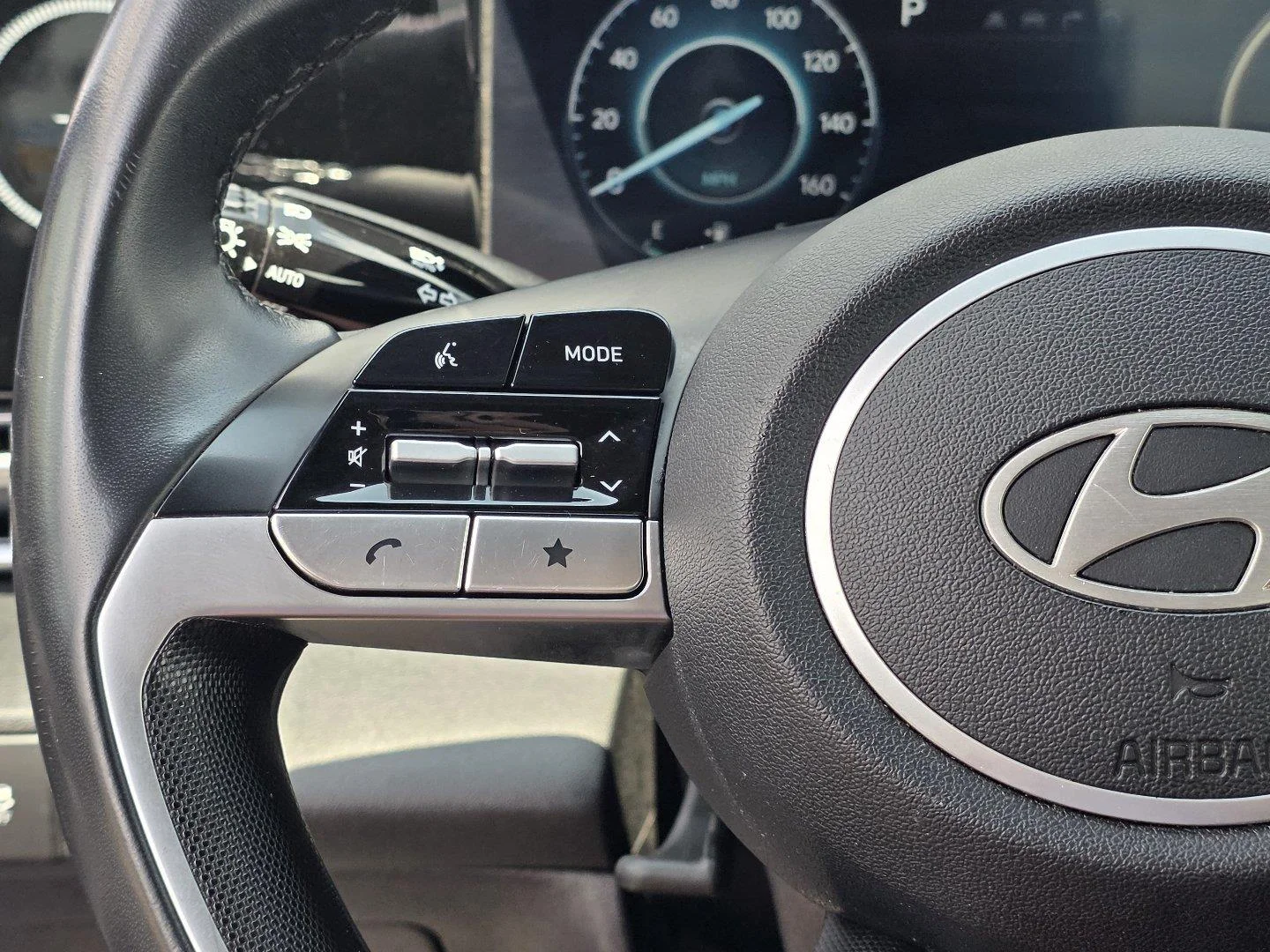 Used 2025 Intense Blue Hyundai SEL Convenience image 13