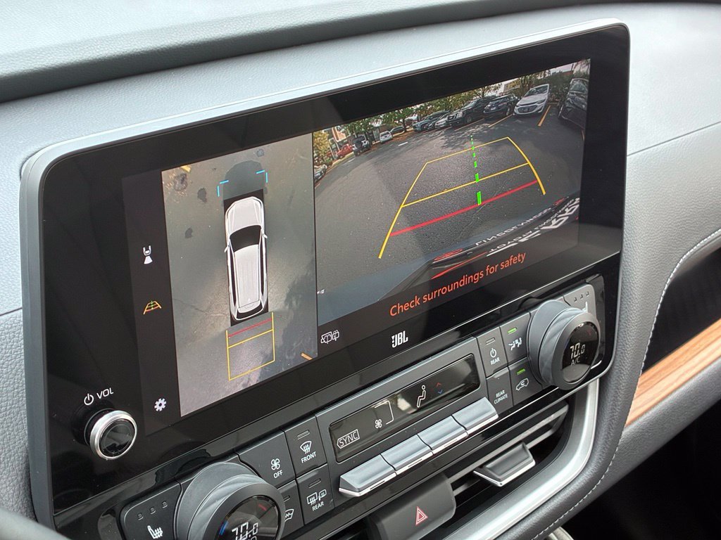 Used 2025 White Toyota Platinum image 6