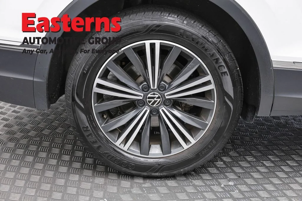Used 2024 White Volkswagen 2.0T Wolfsburg Edition image 28