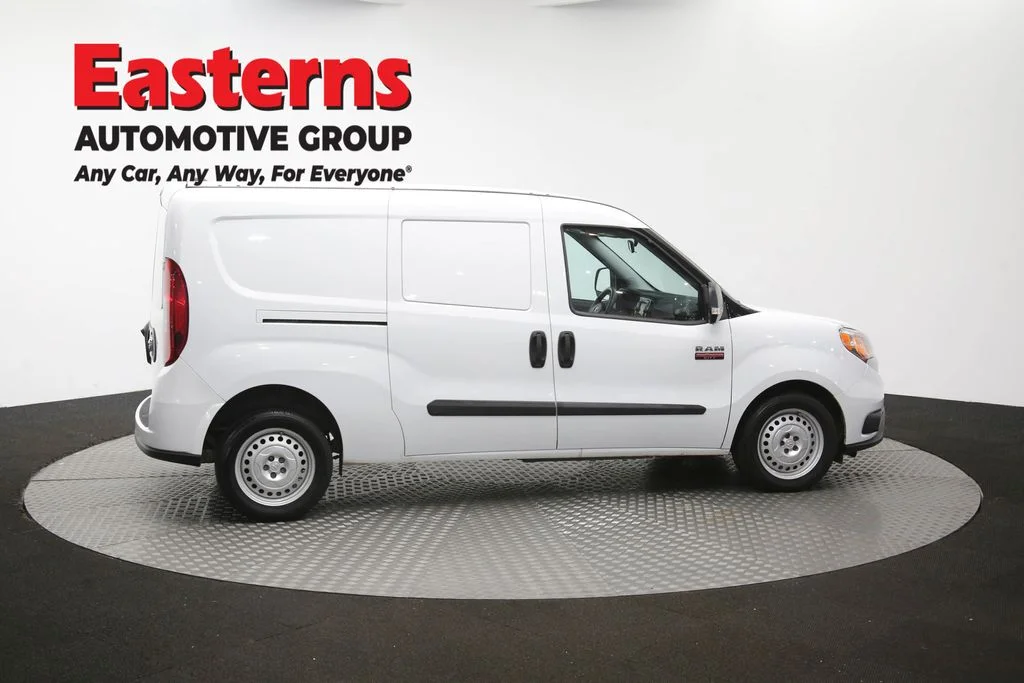 Used 2022 White Ram Base image 41