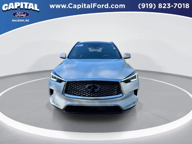 Used 2024 White INFINITI Autograph image 3