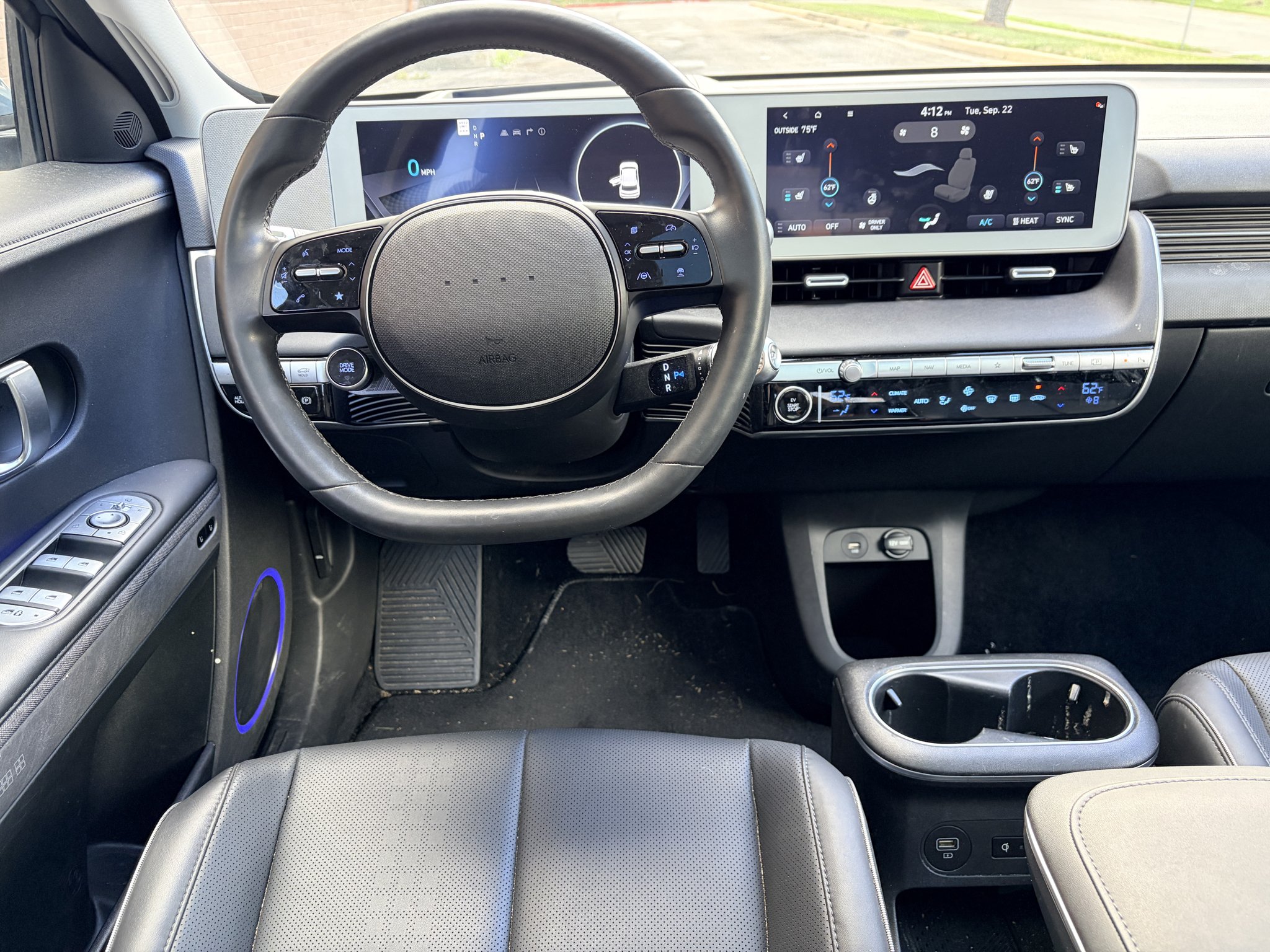 Used 2023 Digital Teal Hyundai Limited image 14