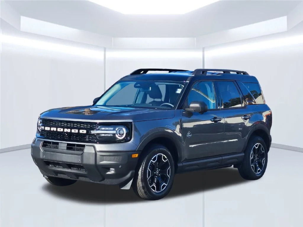 New 2026 Gray Ford Outer Banks image 2