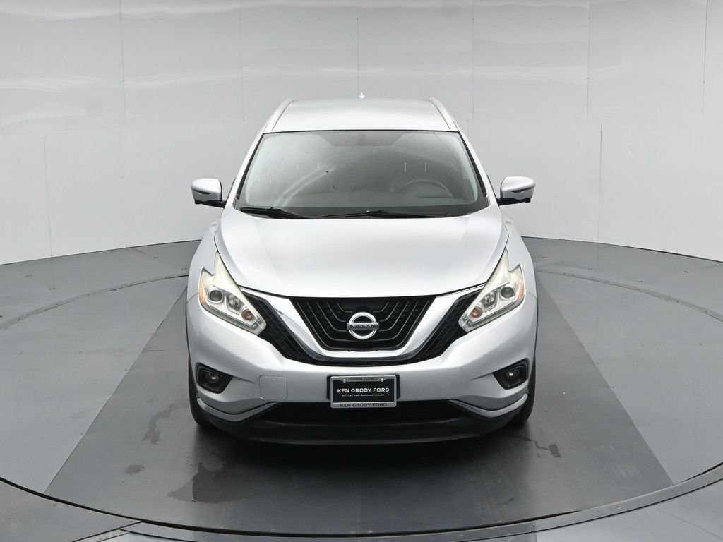 Used 2016 Silver Nissan SL image 34